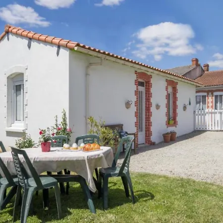 Rental Gite Vallet Вилла Vallet