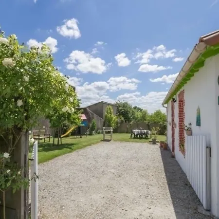 Rental Gite Vallet * Vallet